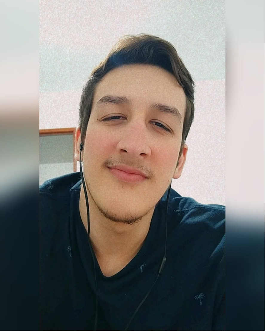 Foto de perfil da pessoa do feedback